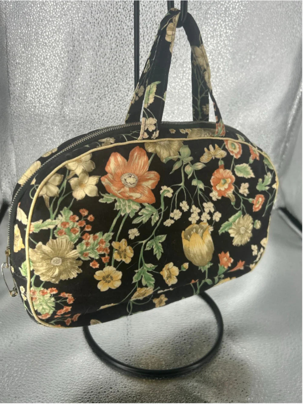 Women's Unbranded Floral Cosmetic Bag One Size Black Orange